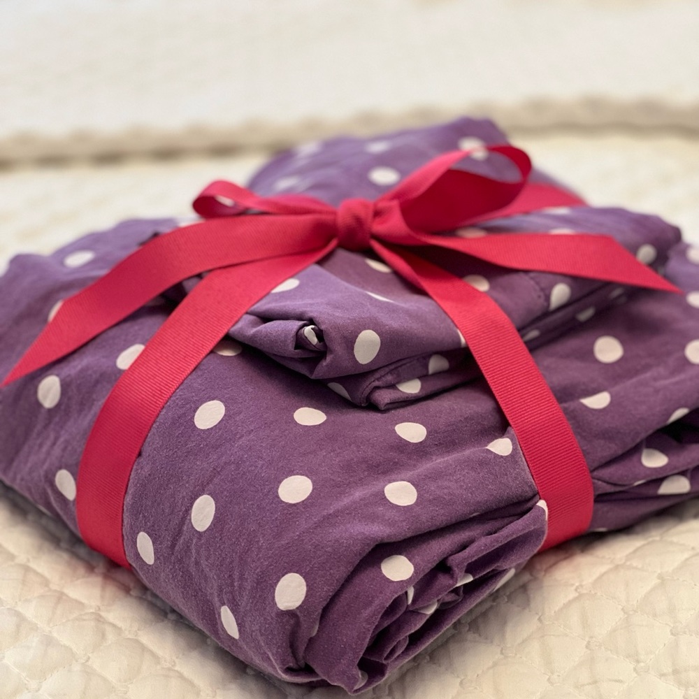 PBTeen twin sheet set in purple polka dot 100% cotton.